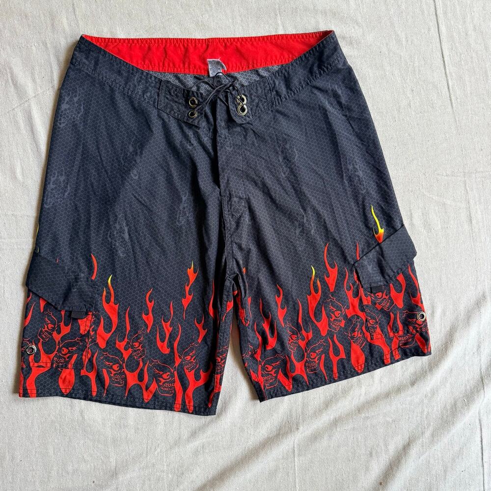 Vintage Y2K Board Shorts Men's 34 Flaming Skulls Skater Grunge Steve & Barry's